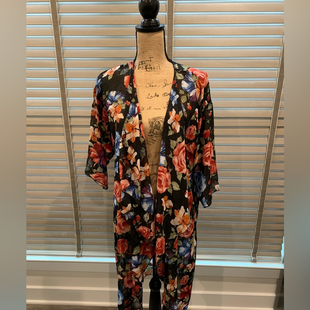 LuLaRoe Kimono